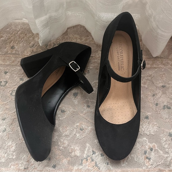 W 8 Black Mary Jane Block Heel Pump - Picture 3 of 8